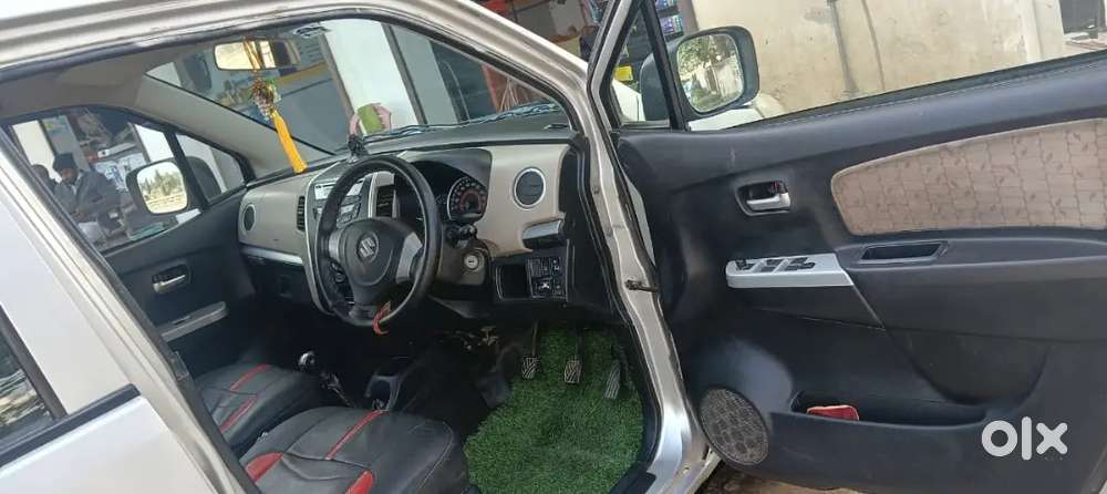 Hm Apni Car Bech Rhe H