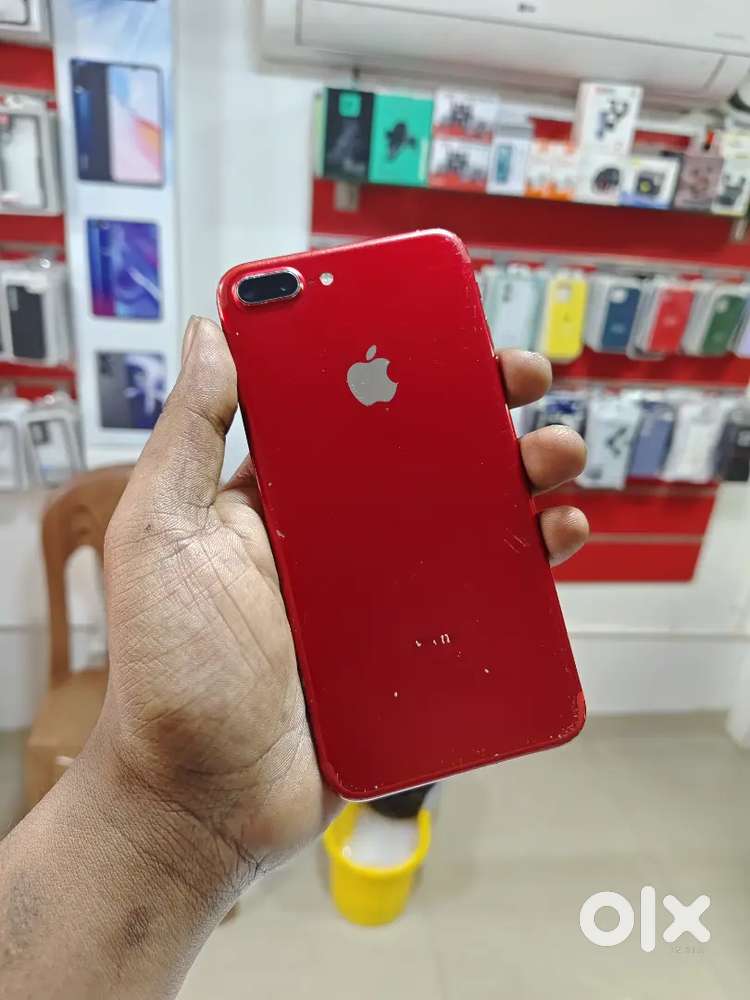iPhone7plus 128GB RED 欲しい方いますか