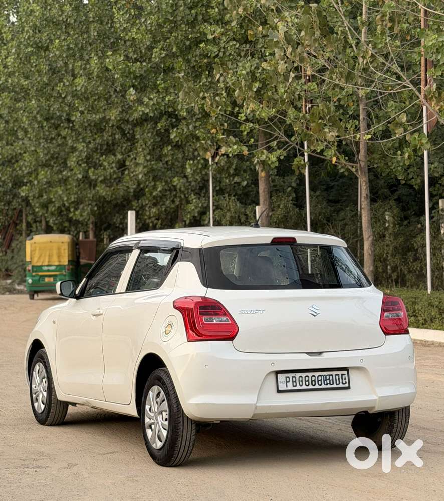 Maruti Suzuki Swift Lxi Option, 2022, Petrol