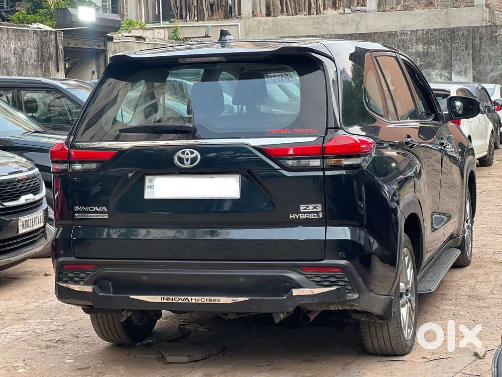 Toyota Innova Hycross 2.0 Zx Hybrid 7 Str, 2023, Cng & Hybrids