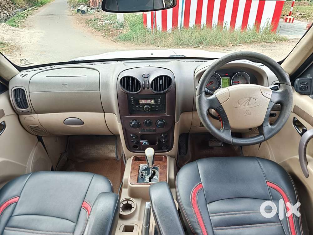 Mahindra Scorpio Vlx 2wd Abs At Bsiii, 2014, Diesel