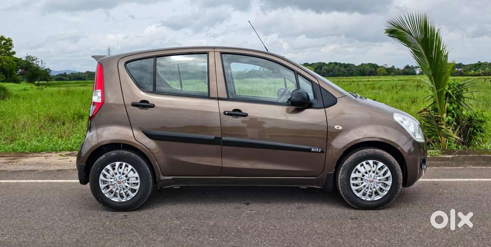 Maruti Suzuki Ritz Lxi, 2012, Petrol