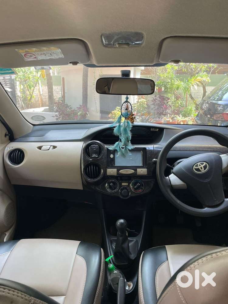 Toyota Etios Liva Petrol 2017