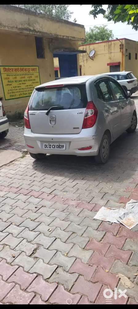 Hyundai I10 Sportz Petrol Automatic 2012