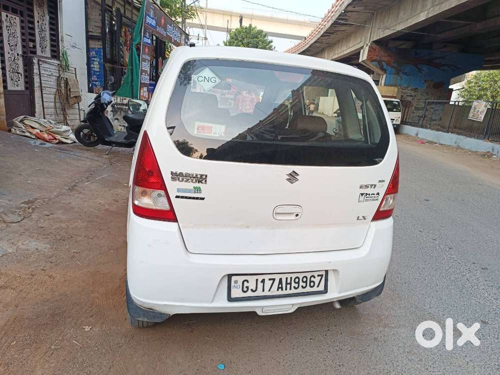 Estilo Low Budget Car