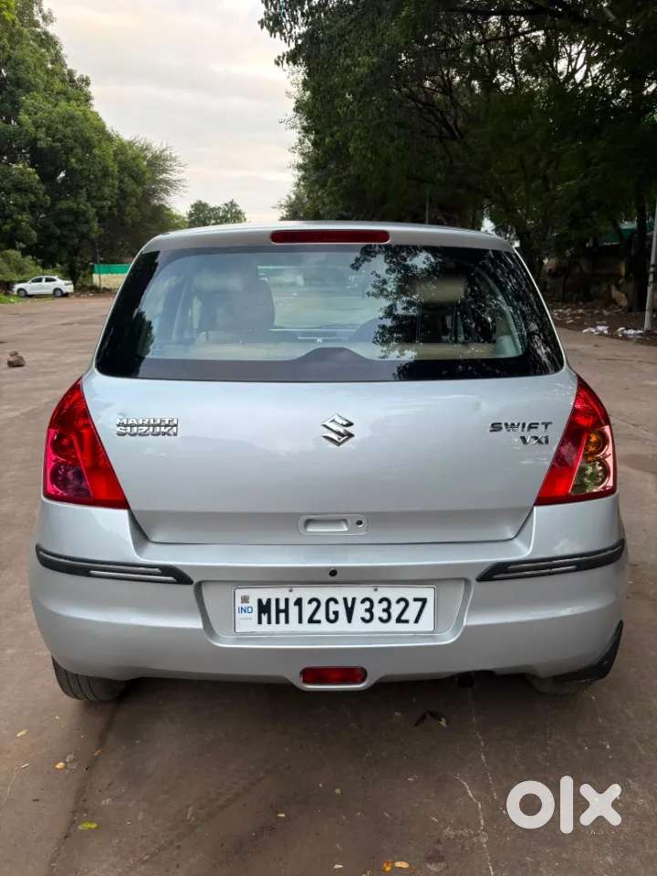 Maruti Suzuki Swift Vxi, 2011, Petrol
