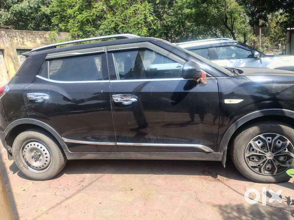 2023 Xuv 300 W 4 22600 Km  Anpara Diesel Well Maintained