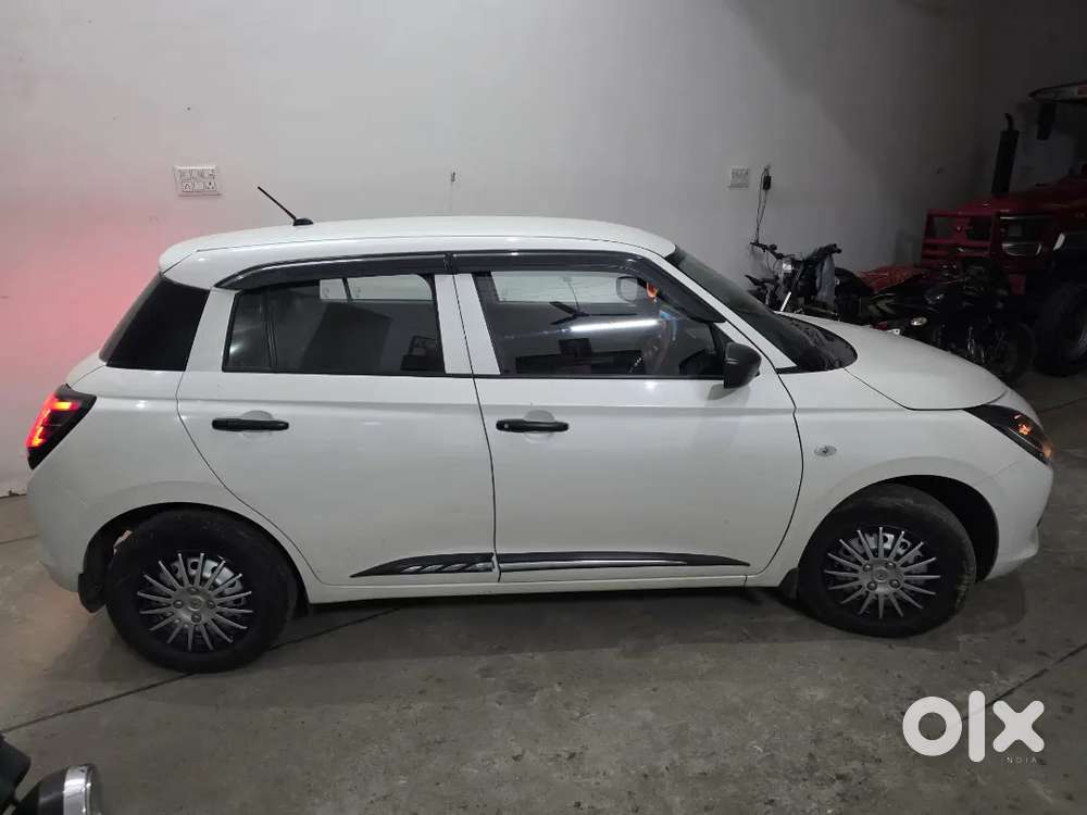 Maruti Suzuki Swift 1.2 Lxi 2025