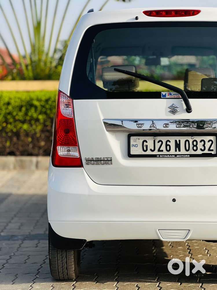 Maruti Suzuki Wagon R Vxi Amt Opt, 2017, Cng & Hybrids