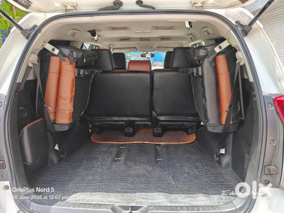 Toyota Innova Crysta 2.4 G Mt 8s, 2020, Diesel