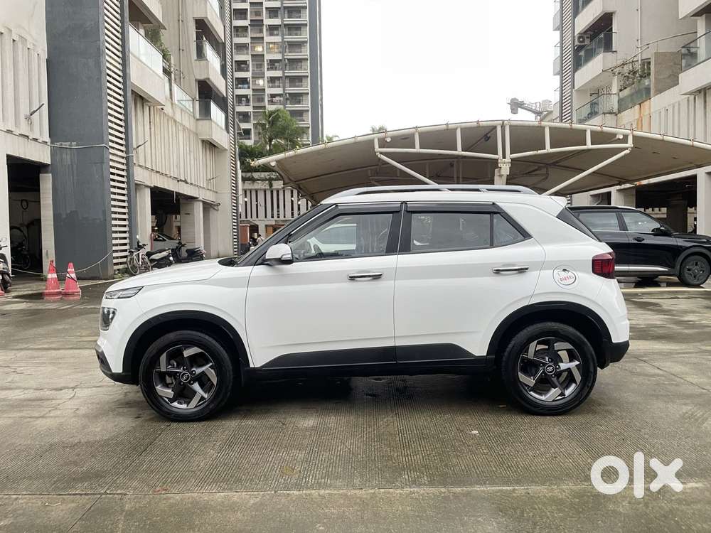 Hyundai Venue Sx (o) Mt 1.5 Diesel, 2022, Diesel