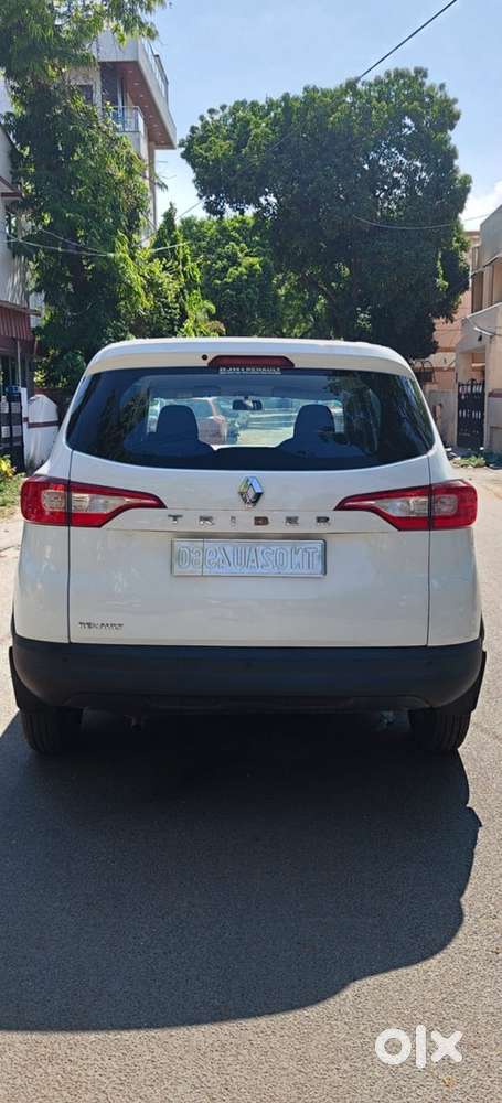 Renault Triber Rxl, 2022, Petrol