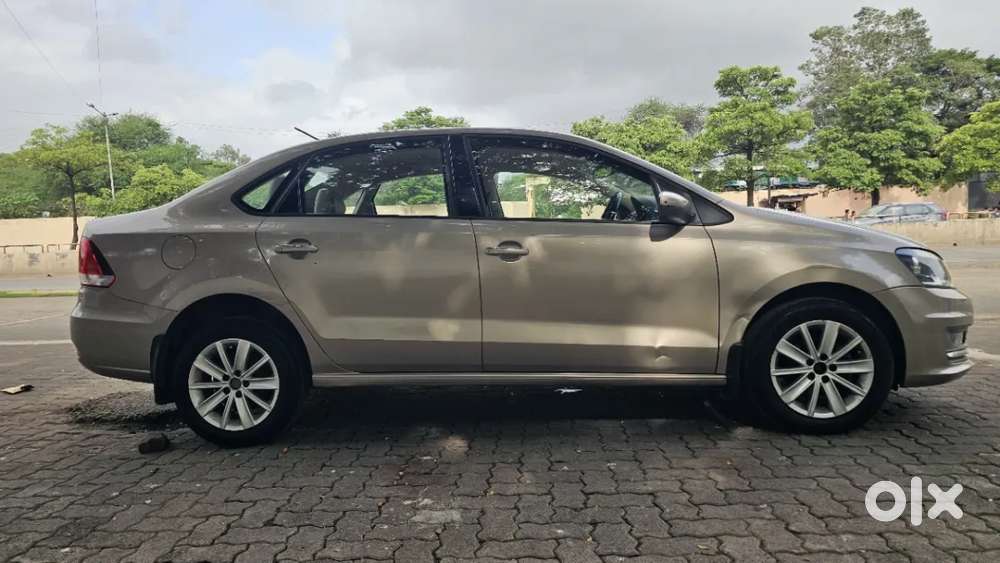 Volkswagen Vento 1.6 Highline, 2016, Petrol