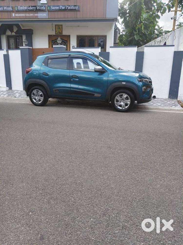 Renault Kwid Captain America 1.0 Amt, 2013, Petrol