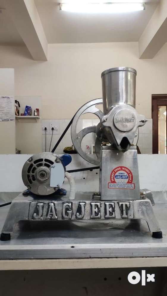 Jagjeet Juicer Machine 50 number Brand New under Warranty