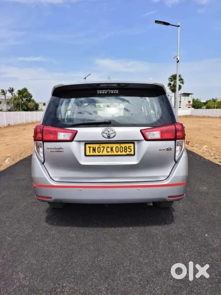 Toyota Innova Crysta 2017 Diesel 317518 Km Driven