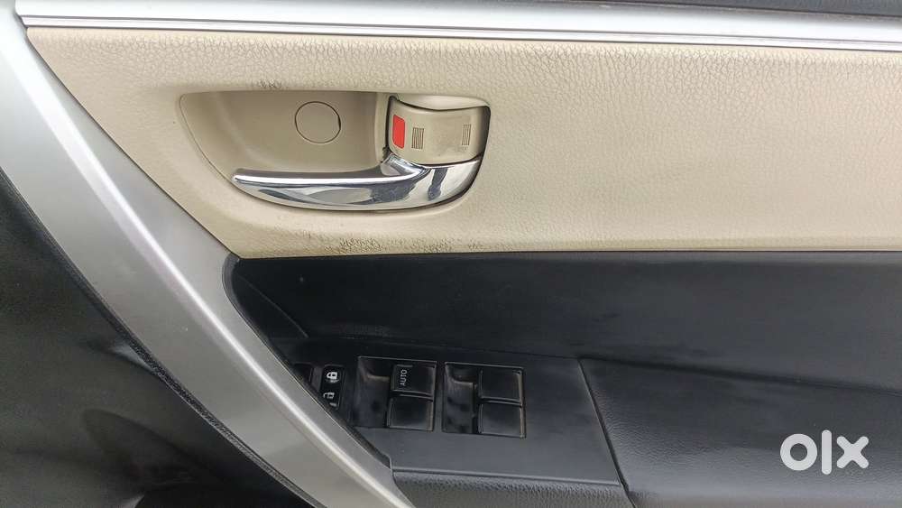 Toyota Corolla Altis 2013-2017 Vl At, 2014, Petrol