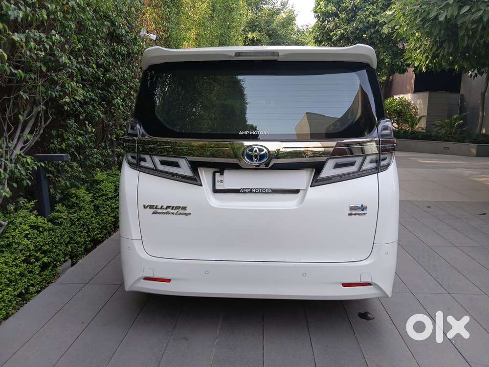 Toyota Vellfire 2.5 Hybrid, 2022, Petrol