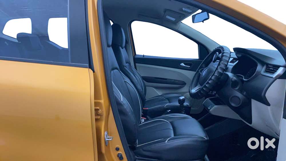 Renault Triber Rxz, 2019, Petrol