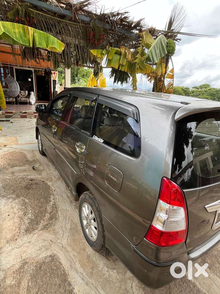 Toyota Innova 2.5 Ev Ps 8 Str, 2013, Diesel