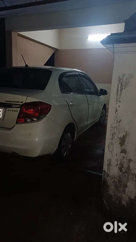 Honda Amaze 2015 Petrol 210000 Km Driven