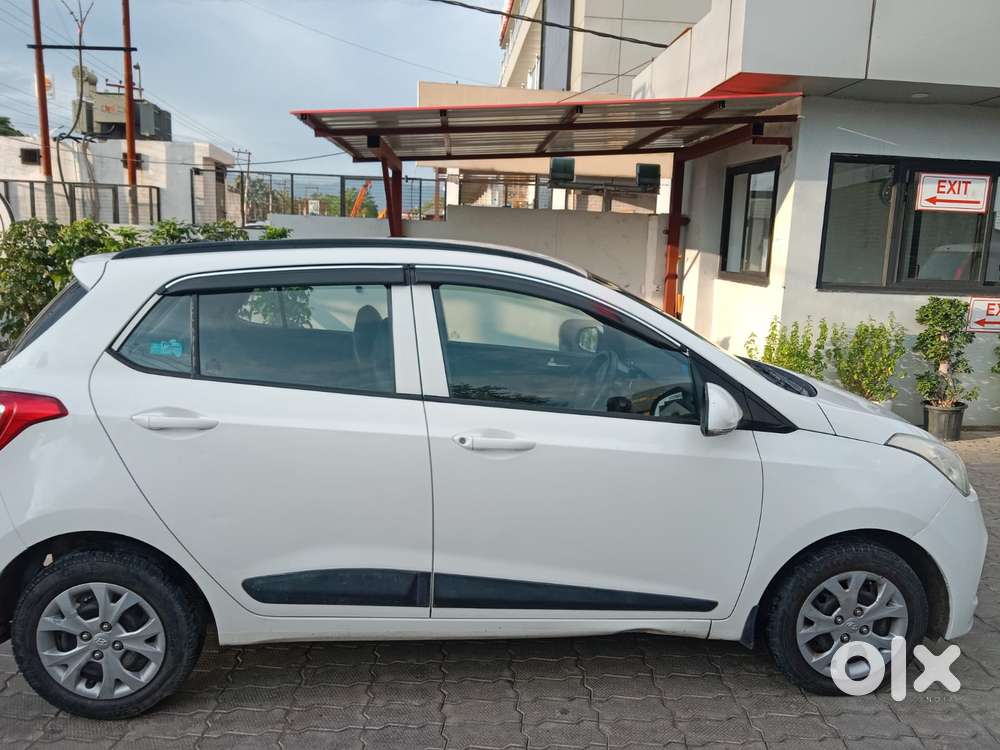 Hyundai Grand I10 Sportz 1.2 Kappa Vtvt, 2016, Petrol