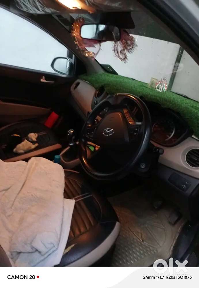 Hyundai Grand I10 2017 Diesel 80000 Km Driven