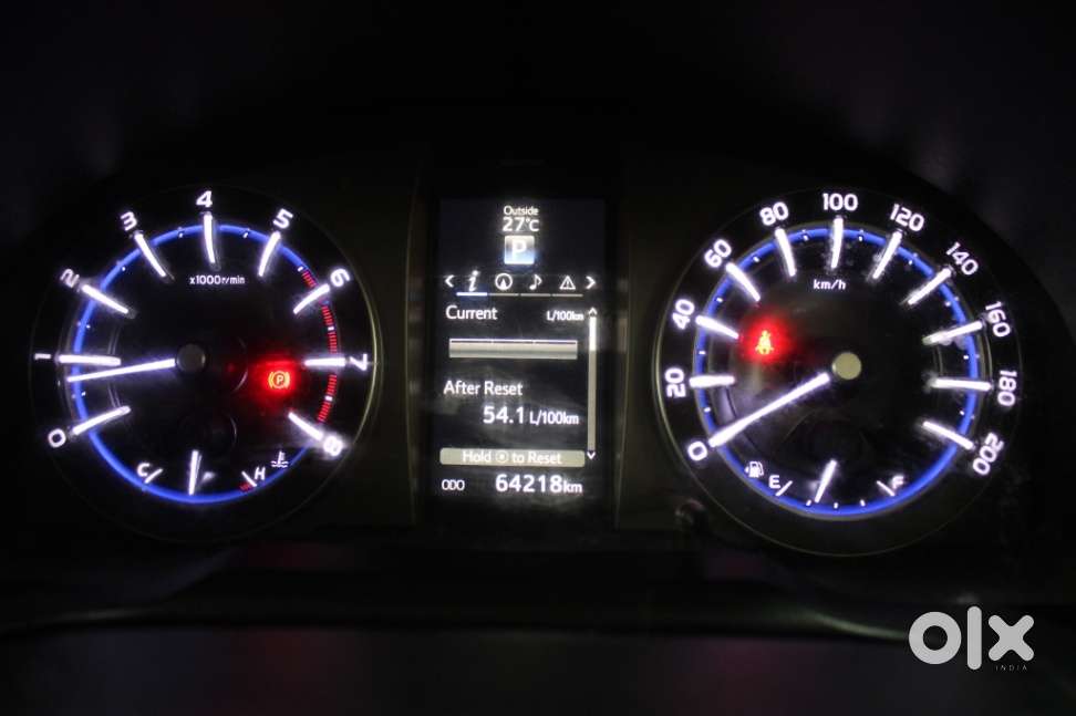 Toyota Innova Crysta 2.7 Zx At, 2016, Petrol