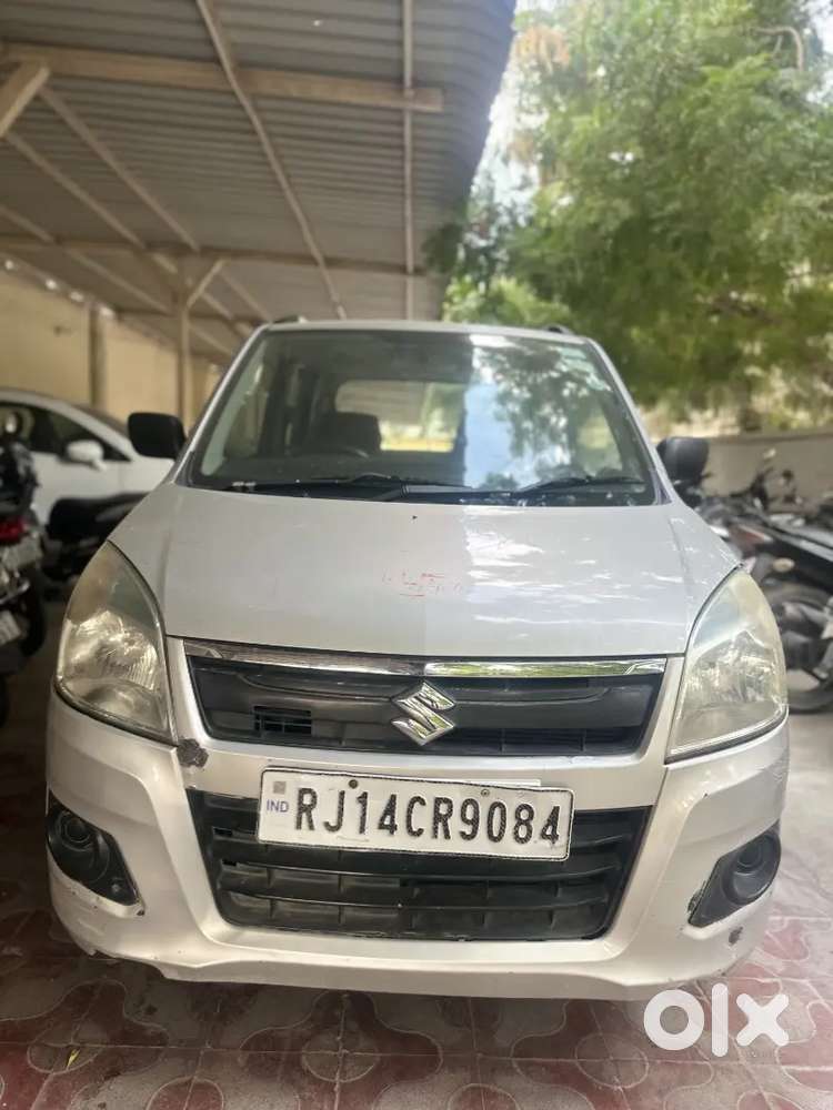 2013 Petrol Manual | 2nd Owner | 95,000 Km | Well Maintained
