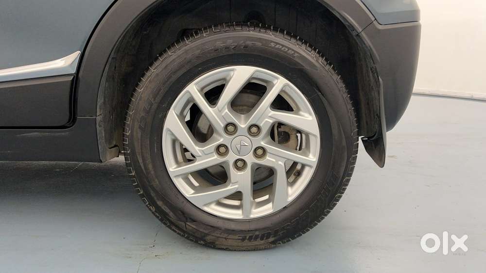 Mahindra Xuv300 W8 Diesel, 2023, Diesel