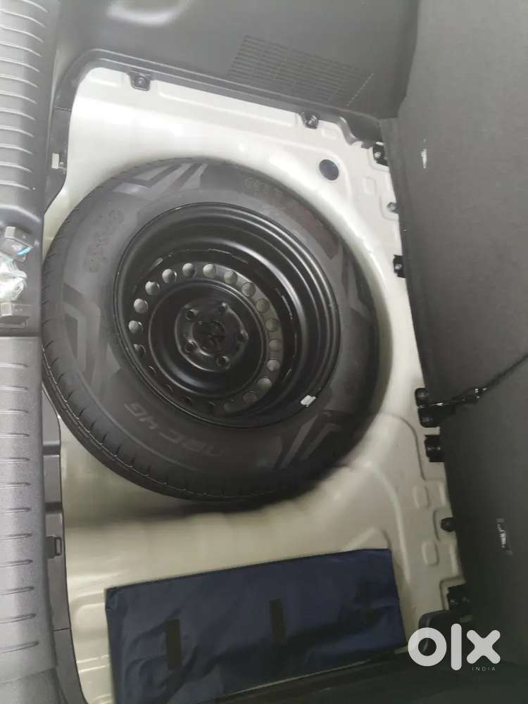 Hyundai Venue 2024 Petrol 11000 Km Driven