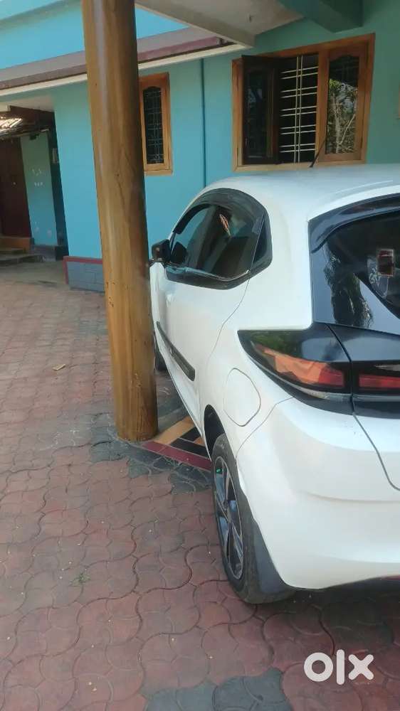Tata Altroz 2021 Petrol 76000 Km Driven