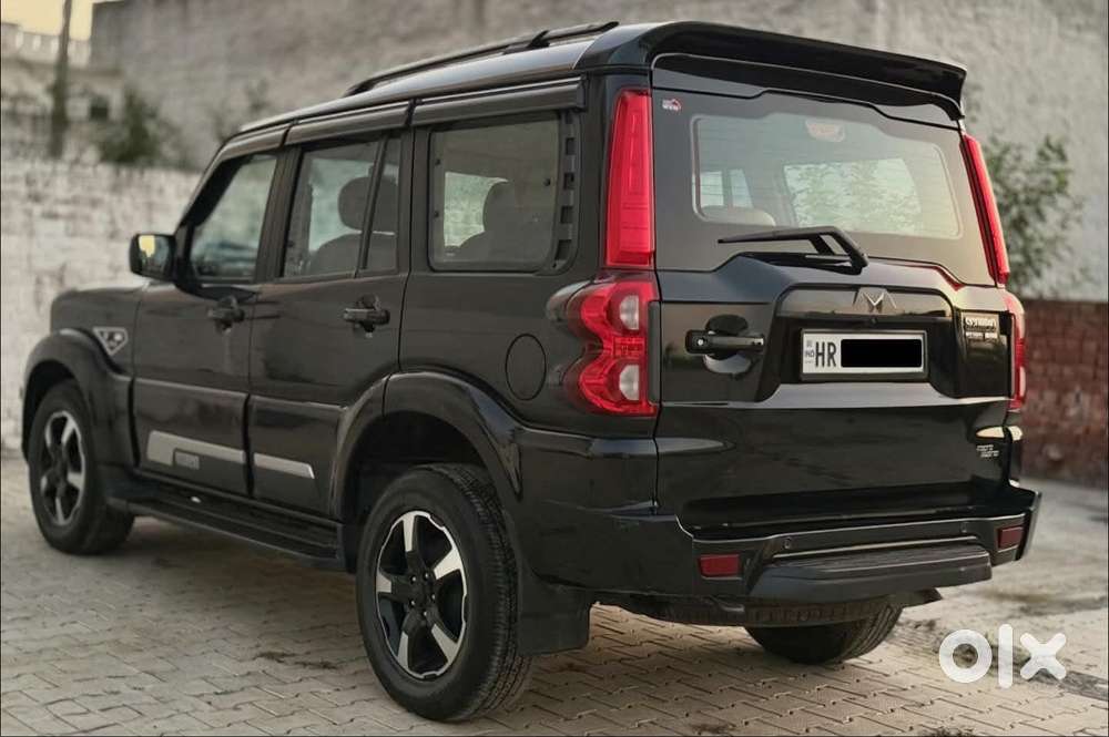 Mahindra Scorpio Classic 2.2 S 11 Mt 7 Str, 2024, Diesel