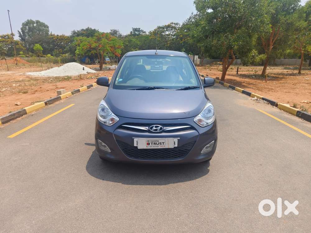 Hyundai I10 Sportz, 2016, Petrol