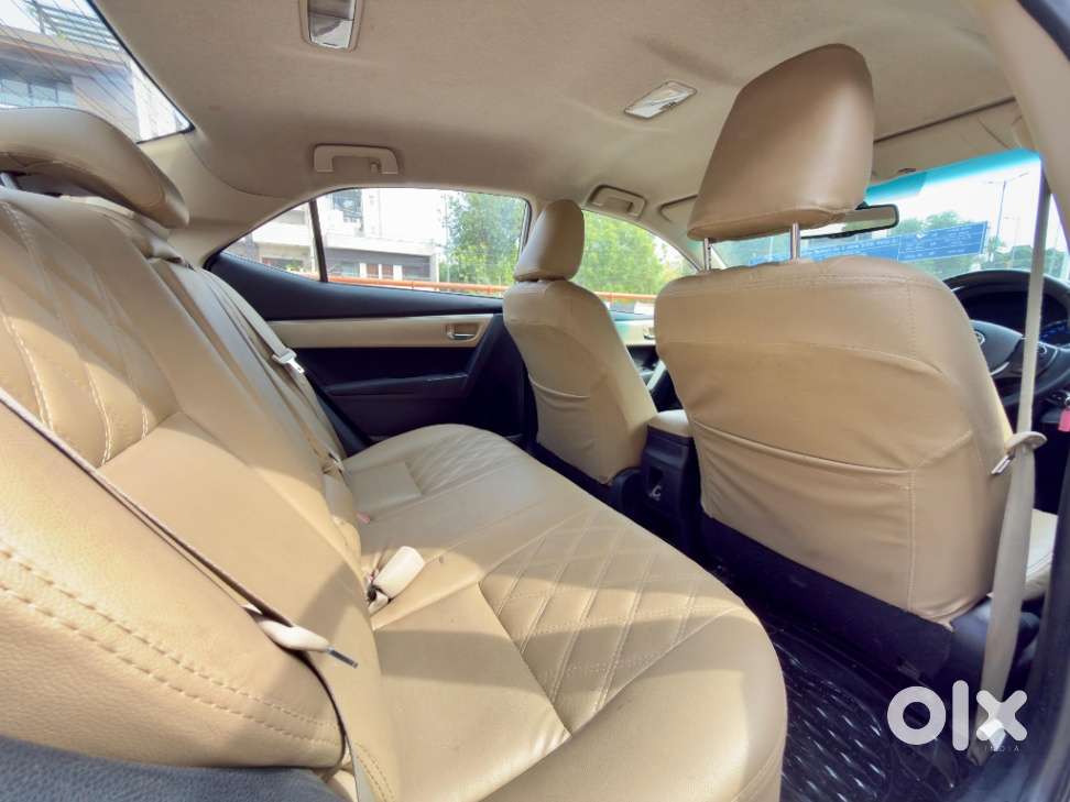 Toyota Corolla Altis G At, 2015, Petrol
