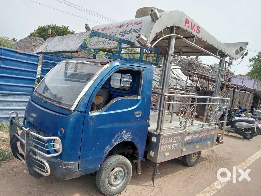 Toyota Innova Hycross 2.0 2004
