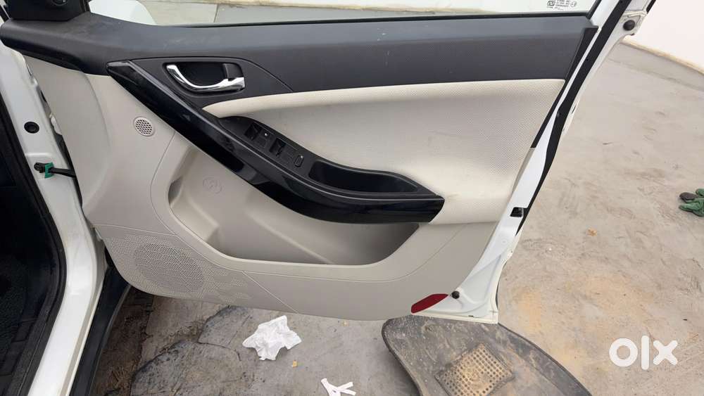 Tata Nexon 1.2 Revotron Xza Plus, 2022, Petrol