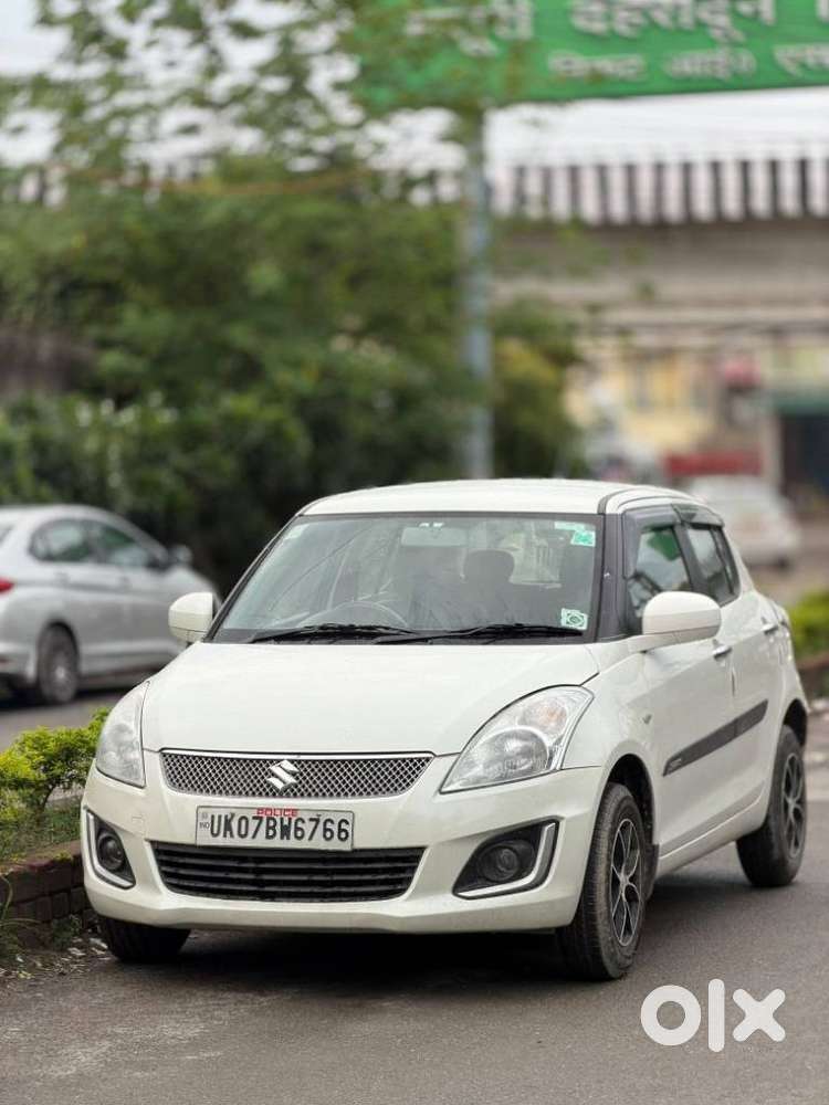 Maruti Suzuki Swift Lxi Optional-o, 2017, Petrol