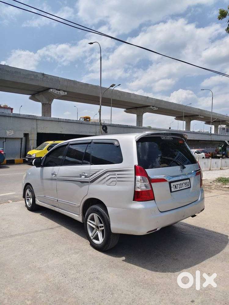 Toyota Innova 2.5 Vx 7 Seater Bs Iv, 2015, Diesel