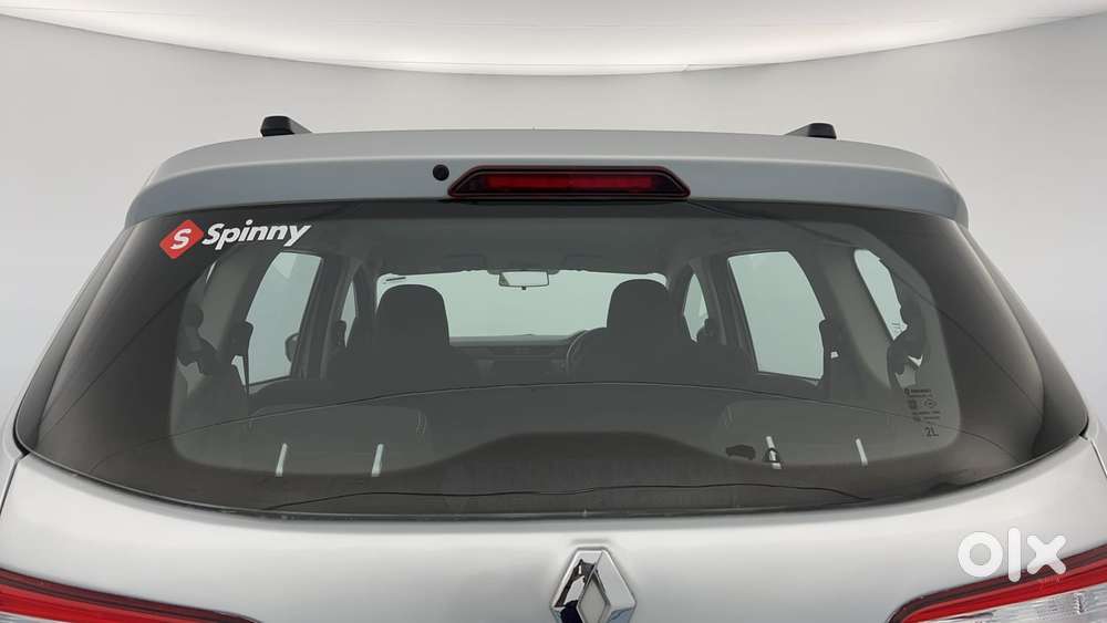 Renault Triber Rxt, 2023, Petrol