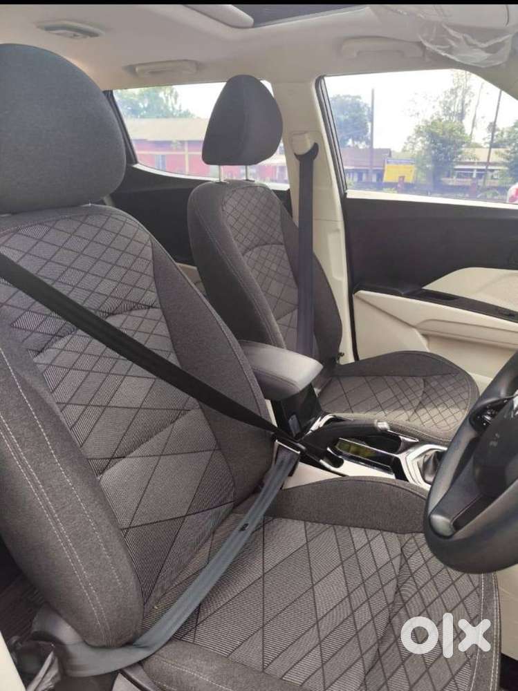 Mahindra Xuv 3xo Mx3, 2025, Petrol