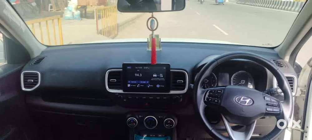Hyundai Venue 2019 Petrol 80000 Km Driven