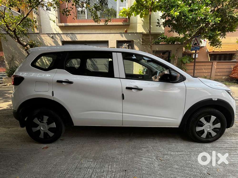 Renault Triber Rxl, 2022, Petrol