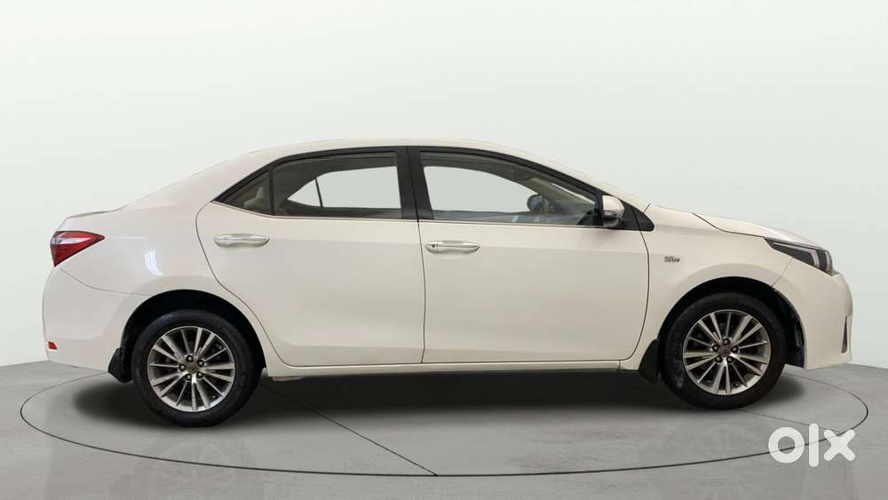 Toyota Corolla Altis 2013-2017 Vl At, 2014, Petrol