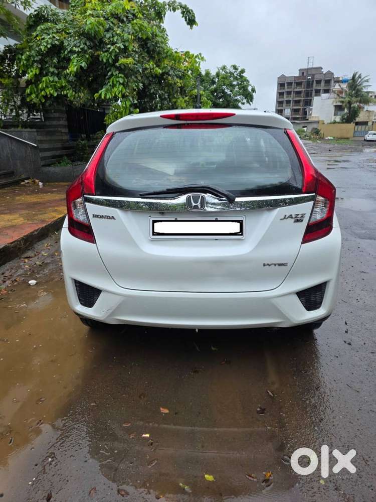 Honda Jazz 1.2 V Cvt Automatic (2016) - White  Very Well Maintained
