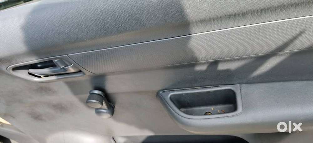 Maruti Suzuki Swift Dzire Lxi, 2009, Petrol