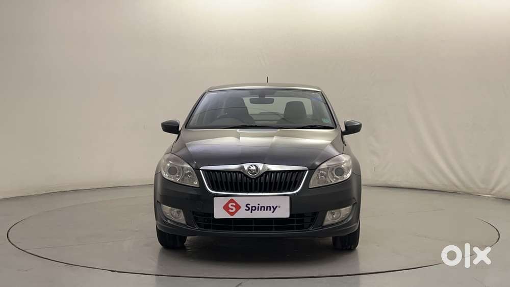 Skoda Rapid [2016-2018] 1.6 Style Plus Mpi At, 2016, Petrol