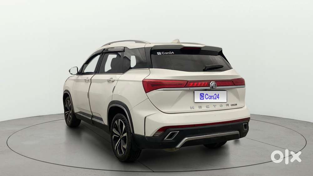 Mg Hector Plus Sharp Pro 1.5 Turbo Petrol Mt 6 Str, 2023, Petrol