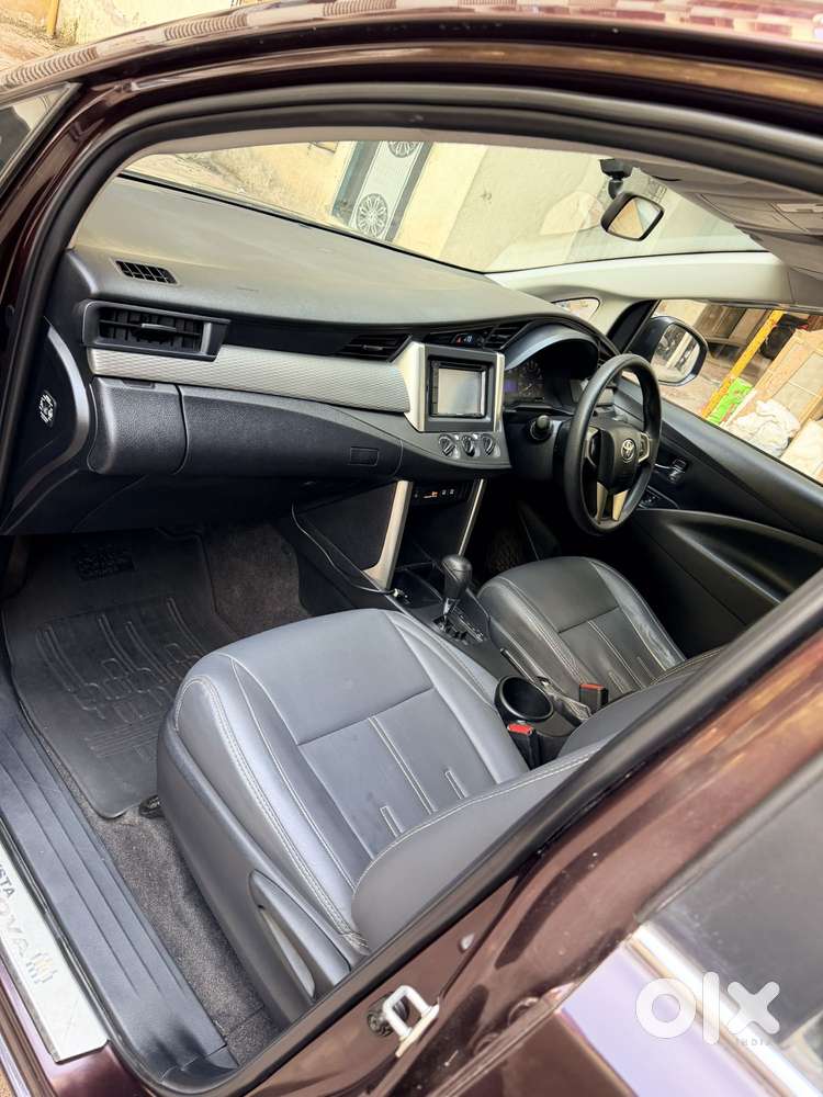 Toyota Innova Crysta 2.8 Gx At 8s, 2016, Diesel