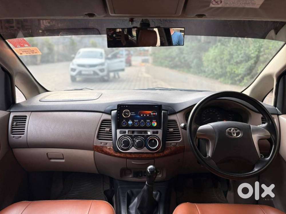 Toyota Innova 2.5 G (diesel) 8 Seater, 2015, Diesel